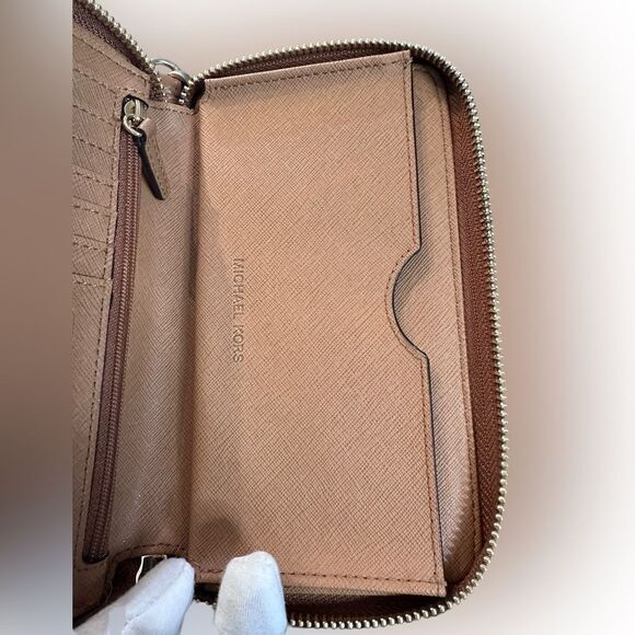 Michael Kors Pebbled Leather Zippy Long Wallet - Picture 8 of 12